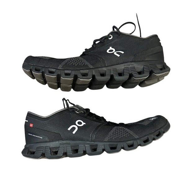 On Cloud X Men's Running Shoes - Picture 2 of 4